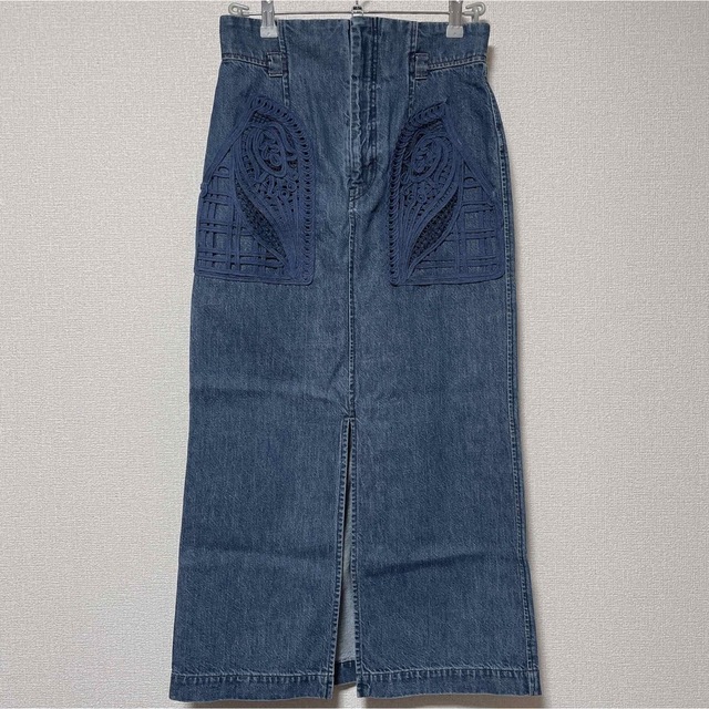 mame(マメ)のmame Embroidered Denim Skirt レディースのスカート(ロングスカート)の商品写真