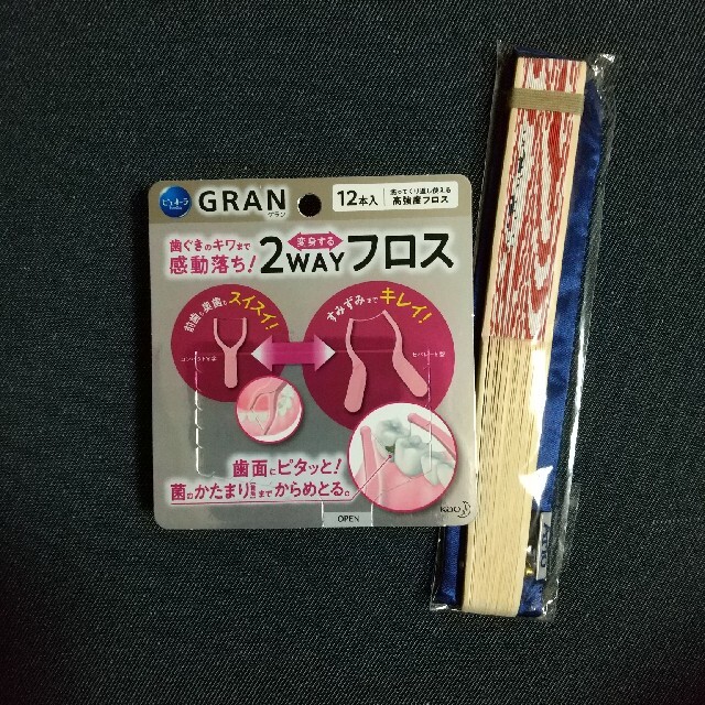 花王(カオウ)の花王 ピュオーラ GRAN ２WAYフロス + おまけ コスメ/美容のオーラルケア(歯ブラシ/デンタルフロス)の商品写真