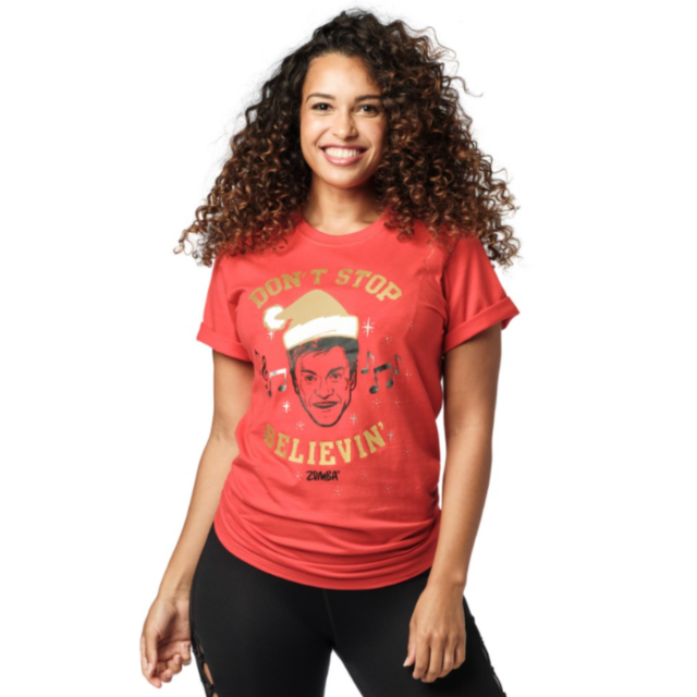 Zumba(ズンバ)のZUMBA　ズンバ　新品　未使用　未開封　正規品　Tシャツ　クリスマス　赤 レディースのトップス(Tシャツ(半袖/袖なし))の商品写真