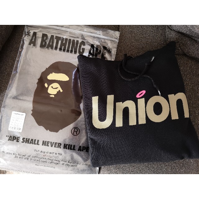 A BATHING APE(アベイシングエイプ)のUNION X BAPE PULLOVER HOODIE メンズのトップス(パーカー)の商品写真