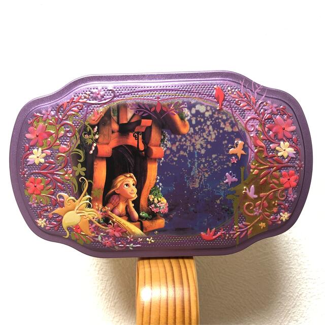 Disney(ディズニー)のラプンツェル  空き缶 インテリア/住まい/日用品のインテリア小物(小物入れ)の商品写真