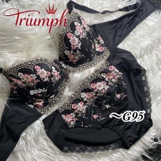 トリンプ(Triumph)のトリンプ✨♥️カラフルフラワーガーデンブラショーツセット(ブラ&ショーツセット)