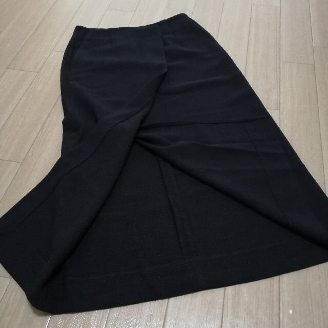 Adam et Rope'(アダムエロぺ)の新品　タグ付き　匿名配送 レディースのスカート(ロングスカート)の商品写真