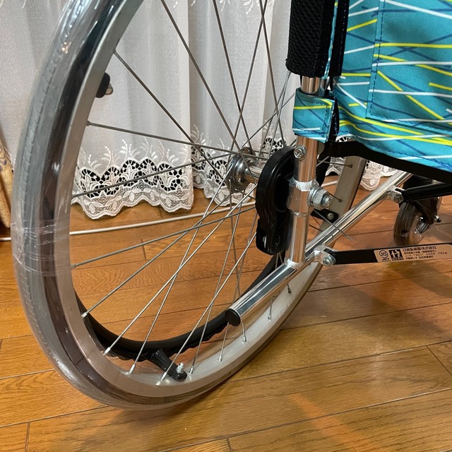 その他♿️自走式 最軽量9.5kg 頑丈な強化フレーム 綺麗なスカイブルー 車椅子 ④