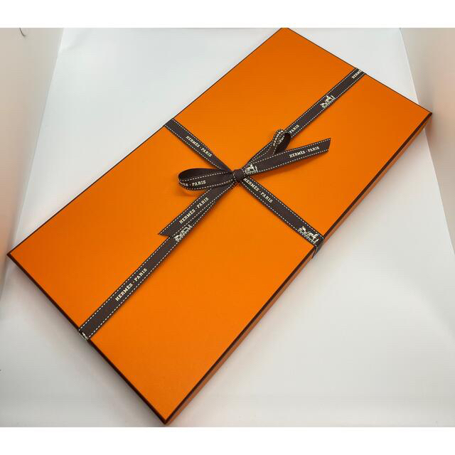 Hermes(エルメス)の新品　2022春夏コレクション エルメス カシシル140  フォーブルトロピカル レディースのファッション小物(バンダナ/スカーフ)の商品写真