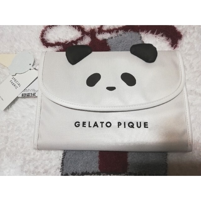 gelato pique(ジェラートピケ)のジェラ―トピケ　母子手帳ケ―スパンダ【新品】Mサイズ🐼gelato pique キッズ/ベビー/マタニティのマタニティ(母子手帳ケース)の商品写真