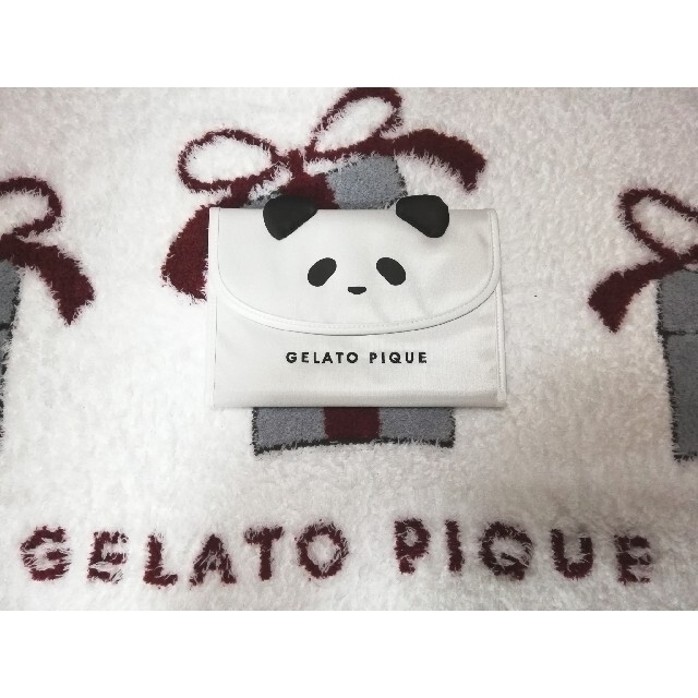 gelato pique(ジェラートピケ)のジェラ―トピケ　母子手帳ケ―スパンダ【新品】Mサイズ🐼gelato pique キッズ/ベビー/マタニティのマタニティ(母子手帳ケース)の商品写真