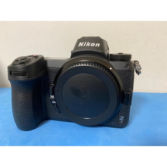 専用　Nikon Z7 極美品　シャッター数1300回以下 スマホ/家電/カメラのカメラ(ミラーレス一眼)の商品写真