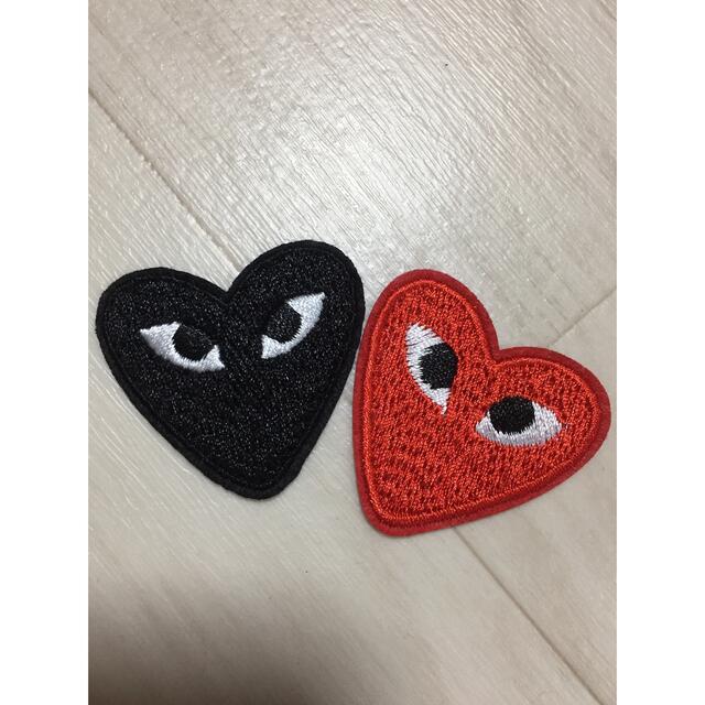 COMME des GARCONS(コムデギャルソン)のアイロンワッペン   ハート　二枚組 ハンドメイドの素材/材料(各種パーツ)の商品写真