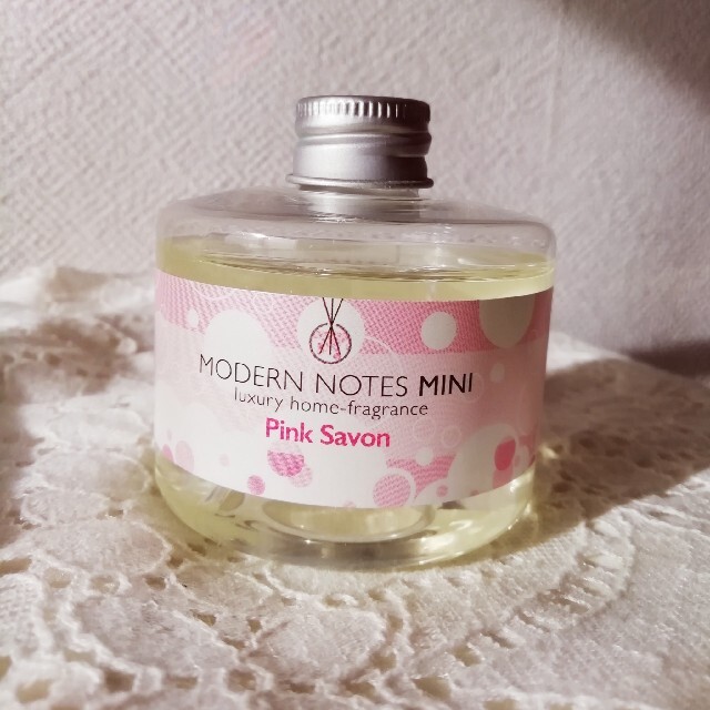 GW限定価格❣【未使用】モダンノーツ PINK SAVON コスメ/美容のリラクゼーション(アロマディフューザー)の商品写真