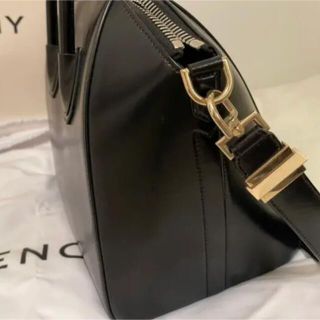 ジバンシィ(GIVENCHY)のGIVENCHY(ハンドバッグ)