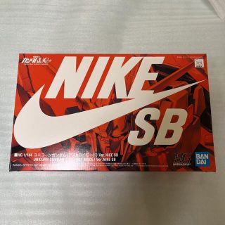 バンダイ(BANDAI)のHG1/144 ユニコーンガンダム（デストロイモード）Ver.NIKE SB(模型/プラモデル)