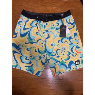 クイックシルバー(QUIKSILVER)の『新品』クイックシルバー　メンズ　サーフパンツ(水着)