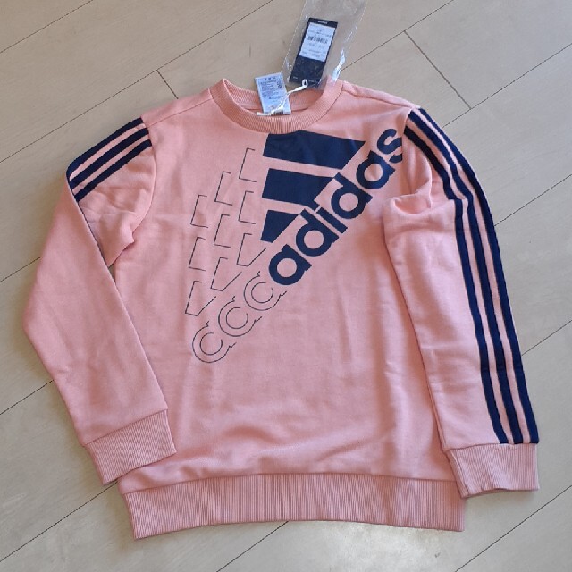 adidas(アディダス)のadidas　男児女児兼用トレーナー キッズ/ベビー/マタニティのキッズ服男の子用(90cm~)(ニット)の商品写真