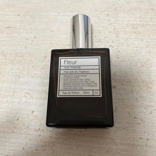 オゥパラディ(AUX PARADIS)のオゥパラディ　パルファム　フルール　30ml(香水(女性用))