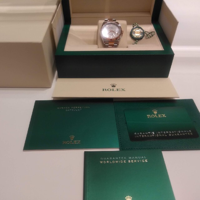 ROLEX(ロレックス)のROLEXデイトジャスト36mmステンレス+イエローゴールドコンビ メンズの時計(腕時計(アナログ))の商品写真