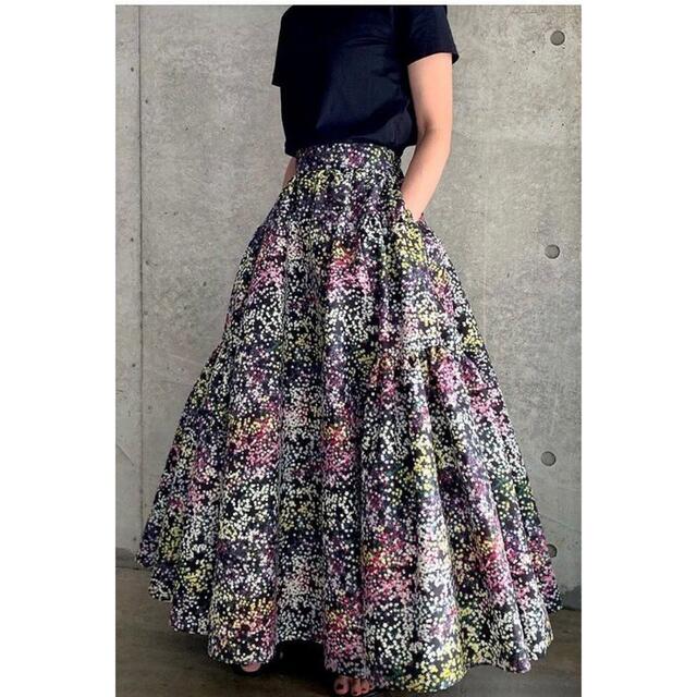 Drawer(ドゥロワー)の【新品・未使用】SHE TOKYO Michelle flower スカート レディースのスカート(ロングスカート)の商品写真