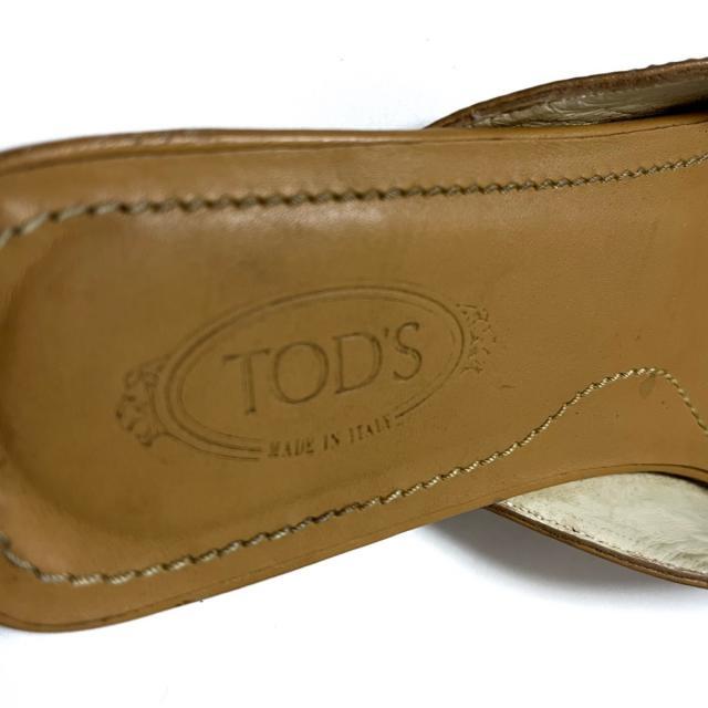 TOD'S(トッズ)のトッズ ミュール 6 レディース - ベージュ レディースの靴/シューズ(ミュール)の商品写真