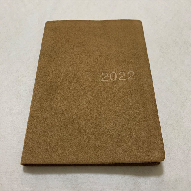 MUJI (無印良品)(ムジルシリョウヒン)の無印良品｜スケジュール帳｜スエード｜2022年｜無印｜無印手帳｜手帳｜ベージュ インテリア/住まい/日用品の文房具(カレンダー/スケジュール)の商品写真