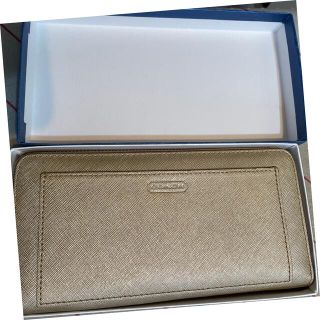 コーチ(COACH)のCOACH ゴールド財布(長財布)