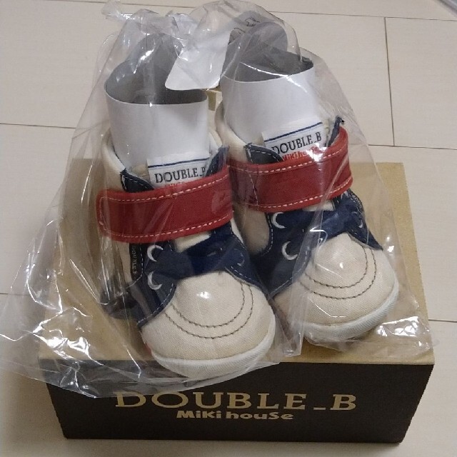 DOUBLE.B(ダブルビー)のダブルB　ベビーシューズ　12.5㌢ キッズ/ベビー/マタニティのベビー靴/シューズ(~14cm)(スニーカー)の商品写真