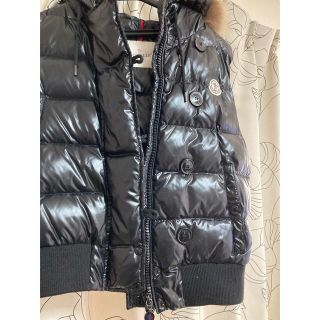 モンクレール(MONCLER)の専用モンクレールダウンベストお値下げ(ダウンベスト)