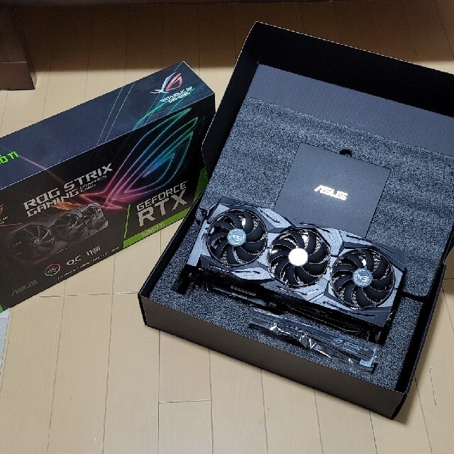 【グラボ】ROG-STRIX-RTX2080TI-O11G-GAMINGPCパーツ