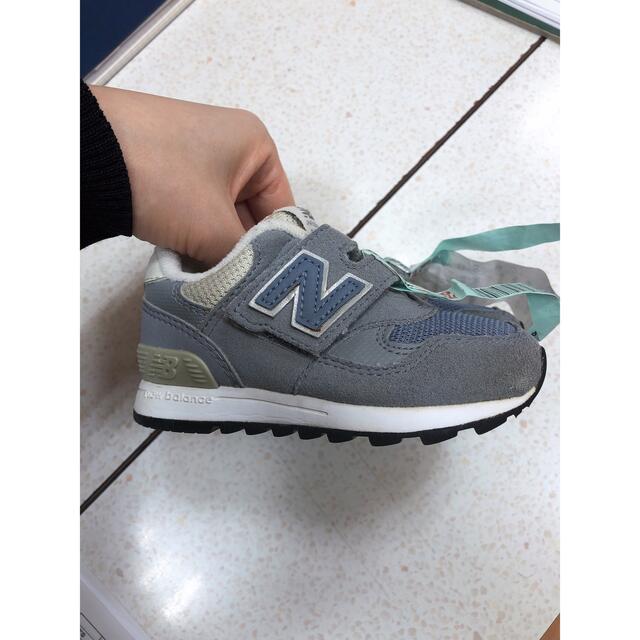 New Balance(ニューバランス)のニューバランス　グレー　子供スニーカー　12.5㎝ キッズ/ベビー/マタニティのベビー靴/シューズ(~14cm)(スニーカー)の商品写真