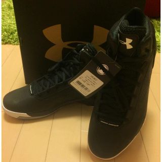 アンダーアーマー(UNDER ARMOUR)の最終値下げ❗️アンダーアーマー バッシュ！(スニーカー)