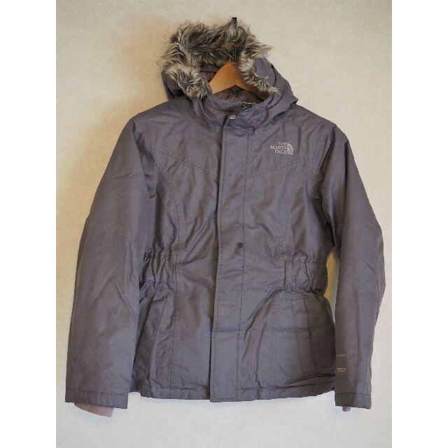 THE NORTH FACE(ザノースフェイス)の[ M ] キッズ ガールズ 中綿 ファー付き　ジャケット キッズ/ベビー/マタニティのキッズ服女の子用(90cm~)(ジャケット/上着)の商品写真