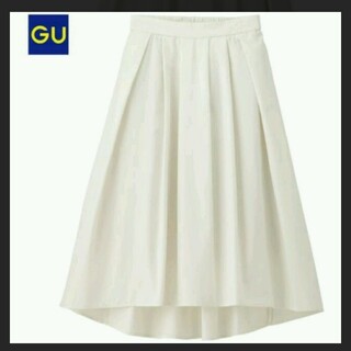 GU スカート ホワイト ステップドヘムフレアスカート(ひざ丈スカート)