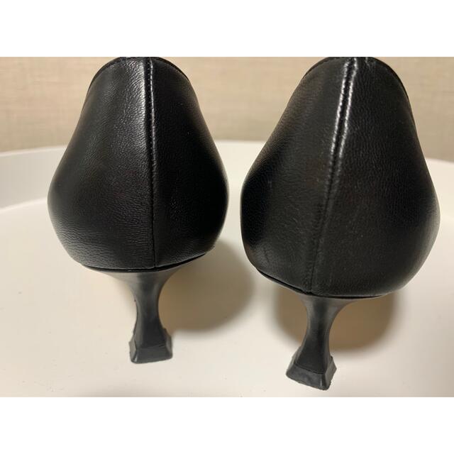 MANOLO BLAHNIK(マノロブラニク)のMANOLO BLAHNIK バレンナ　パンプス　ブラック　35.5 レディースの靴/シューズ(ハイヒール/パンプス)の商品写真