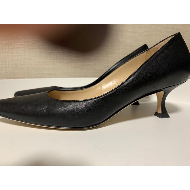 MANOLO BLAHNIK(マノロブラニク)のMANOLO BLAHNIK バレンナ　パンプス　ブラック　35.5 レディースの靴/シューズ(ハイヒール/パンプス)の商品写真