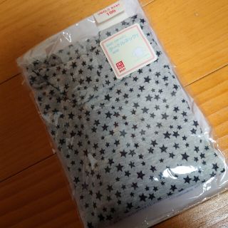 ユニクロ(UNIQLO)の★100サイズ★新品★未使用★ユニクロ★タートルネック★星柄★綿100％★グレー(Tシャツ/カットソー)