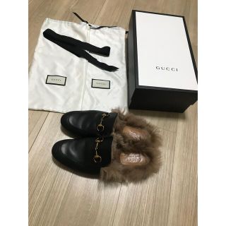 グッチ(Gucci)の【新春SALE】GUCCI プリンスタウン　グッチ　ファーサンダル(サンダル)