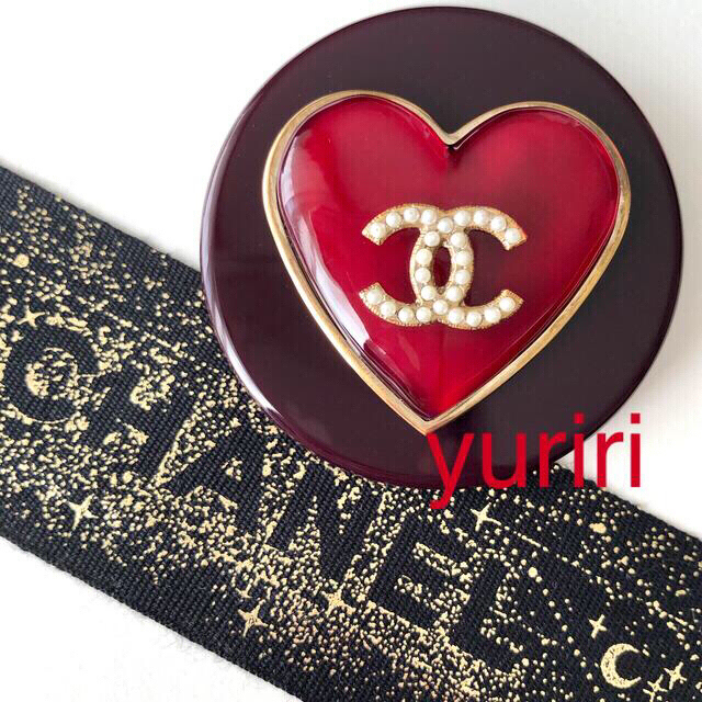 熱い販売 CHANEL - ♥️シャネル可愛すぎるCCマークハート型♥️ブローチ ブローチ/コサージュ - covid19.ins.gov.mz