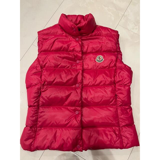 MONCLER(モンクレール)のMONCLER ピンクベストサイズ1 レディースのジャケット/アウター(ダウンベスト)の商品写真