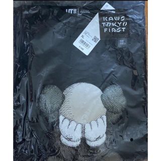ユニクロ(UNIQLO)のユニクロ KAWS コラボ T-シャツ　XLサイズ(Tシャツ/カットソー(半袖/袖なし))