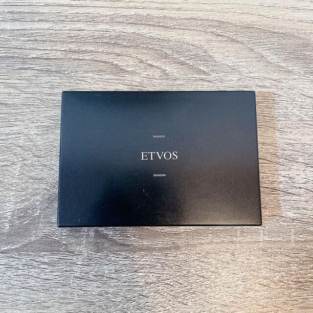 ETVOS(エトヴォス)のエトヴォス　タイムレスシマーミネラルファンデーション コスメ/美容のベースメイク/化粧品(ファンデーション)の商品写真