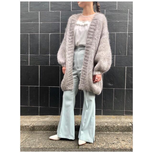 fur fur(ファーファー)のFUR FUR プリーツラッフルブラウス レディースのトップス(シャツ/ブラウス(長袖/七分))の商品写真