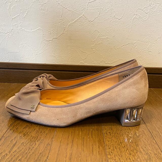 好評大人気 LANVIN en Bleu - 美品 試着のみ LANVIN en Blue パンプス ベージュ 23.5cmの通販 by ゴールドダイヤ*1/29〜2/4発送不可|ランバンオンブルーならラクマ 好評格安