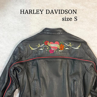 ハーレーダビッドソン(Harley Davidson)のハーレーダビッドソン　2WAY 刺繍入り革ジャン　美品　Sサイズ(ライダースジャケット)