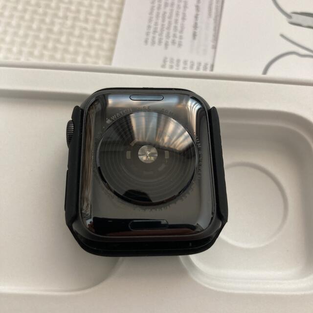 Apple Watch(アップルウォッチ)のApple Watch SE GPSモデル 40mm スペースグレイ 保証有  スマホ/家電/カメラのスマートフォン/携帯電話(その他)の商品写真
