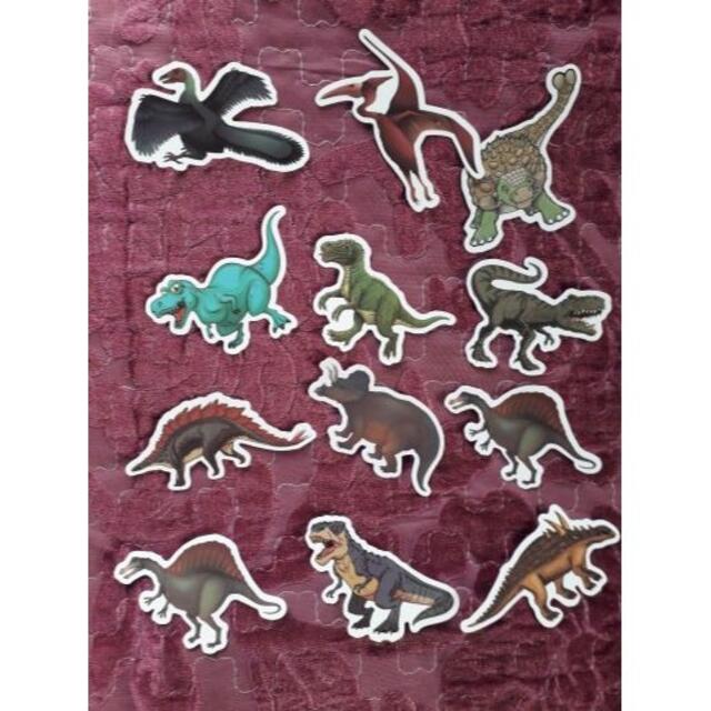 恐竜 ステッカー きょうりゅう シール ５０枚セット ks1 エンタメ/ホビーのおもちゃ/ぬいぐるみ(キャラクターグッズ)の商品写真