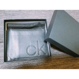 カルバンクライン(Calvin Klein)のカルバンクライン　二つ折り財布　メンズ(折り財布)