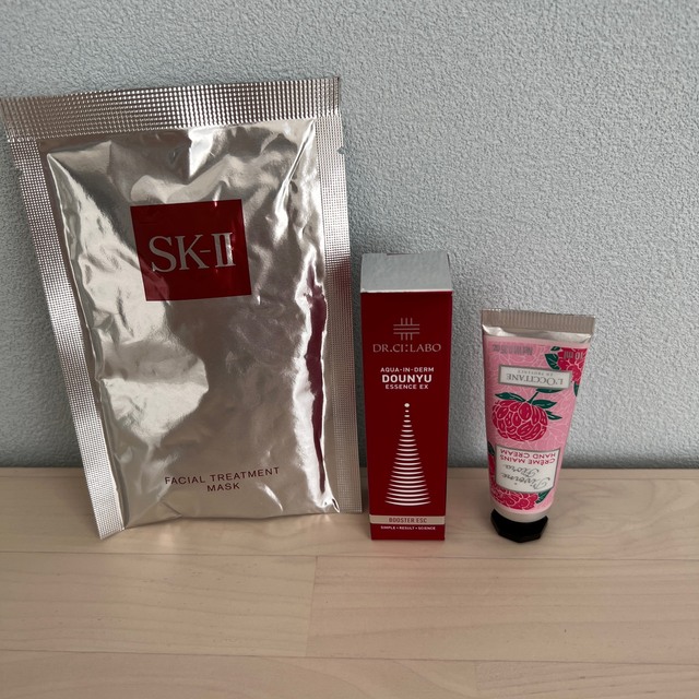 SK-II(エスケーツー)のSK-II シートマスク、ロクシタンハンドクリーム コスメ/美容のスキンケア/基礎化粧品(パック/フェイスマスク)の商品写真