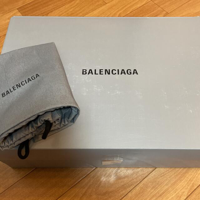 Balenciaga(バレンシアガ)のバレンシアガ  トラックサンダル　新品未使用 メンズの靴/シューズ(サンダル)の商品写真