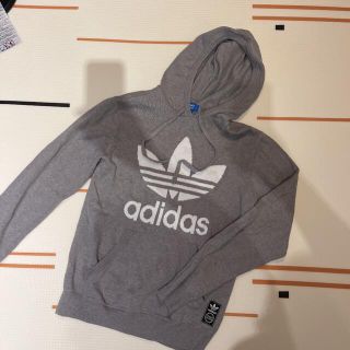 アディダス(adidas)のadidas アディダス ニットパーカー(ニット/セーター)