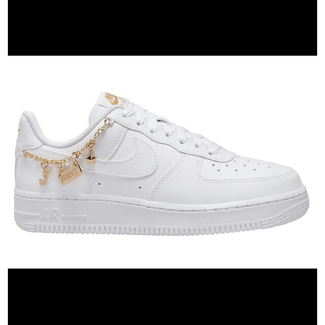 NIKE - ナイキ エアフォース1 ロー チャーム ゴールド ホワイト NIKE - ナイキ エアフォース1 ロー チャーム ゴールド ホワイト