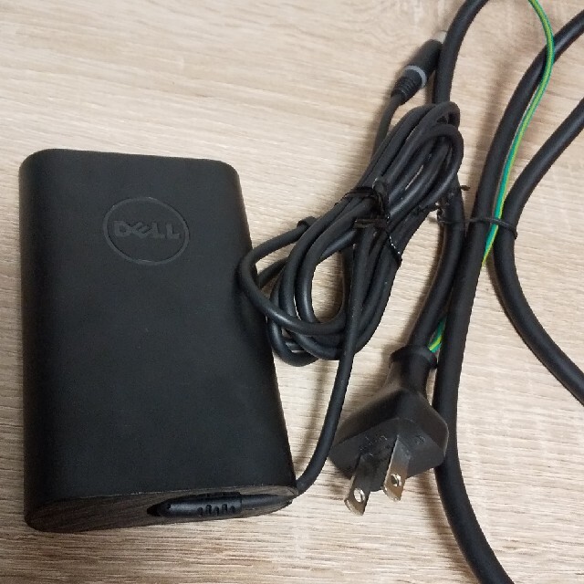 DELL(デル)のDELL デル 純正 AC アダプター 19.5V 3.34A スマホ/家電/カメラのPC/タブレット(PC周辺機器)の商品写真